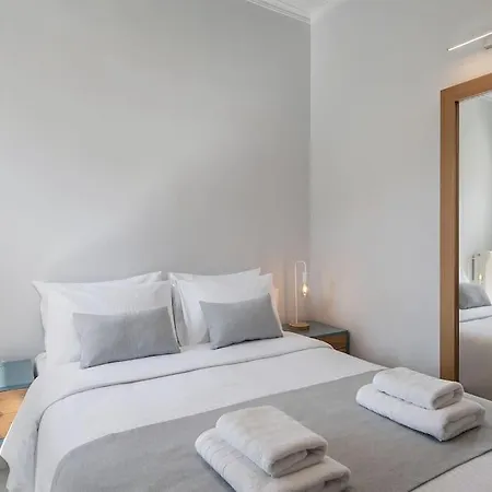 Διαμέρισμα West